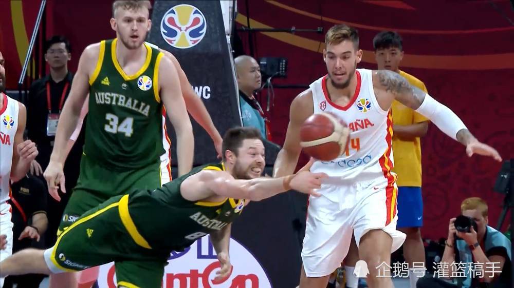 雷竞技在线-包含皇家马德里内部会议纪要流出——今晨更衣室发声；NBA常规赛使命明确；团队化学反应显著的词条