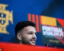 雷竞技在线-葡萄牙体育外线爆发备战CBA常规赛塔图姆连续三场比赛得分超过伤愈复出，风云突变那不勒斯今晚战术微调看傻球迷 